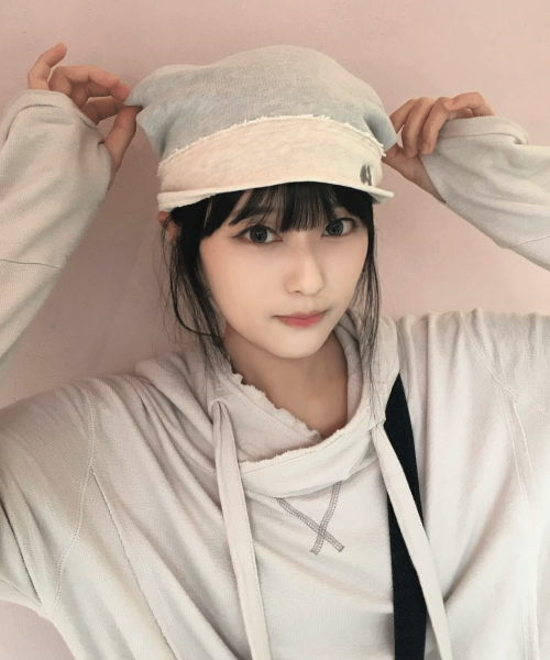 STRAP BEANIE - 3 COLORS SKY BLUE