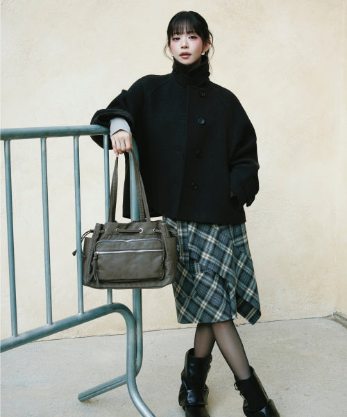 BUTTON UNBALANCE MIDI SKIRT BLACK