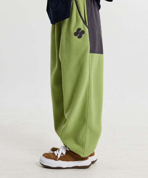FLEECE COLOR BLOCK BACK LOGO PANTS - 3 COLORS LIGHT GREEN