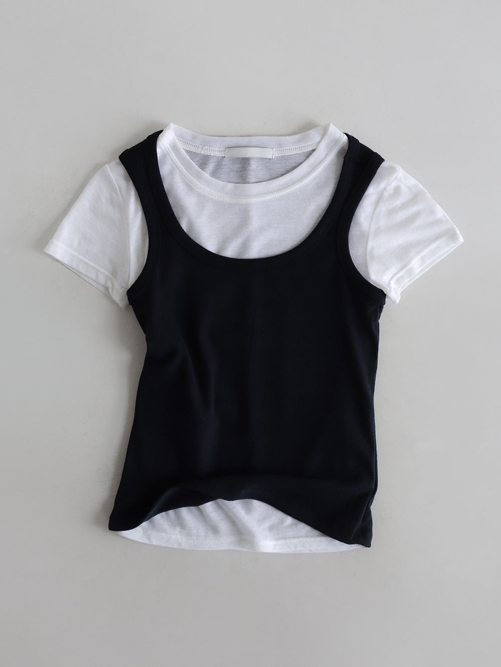 COMFORTABLE FIRM-FIT SLEEVELESS - 2 COLORS