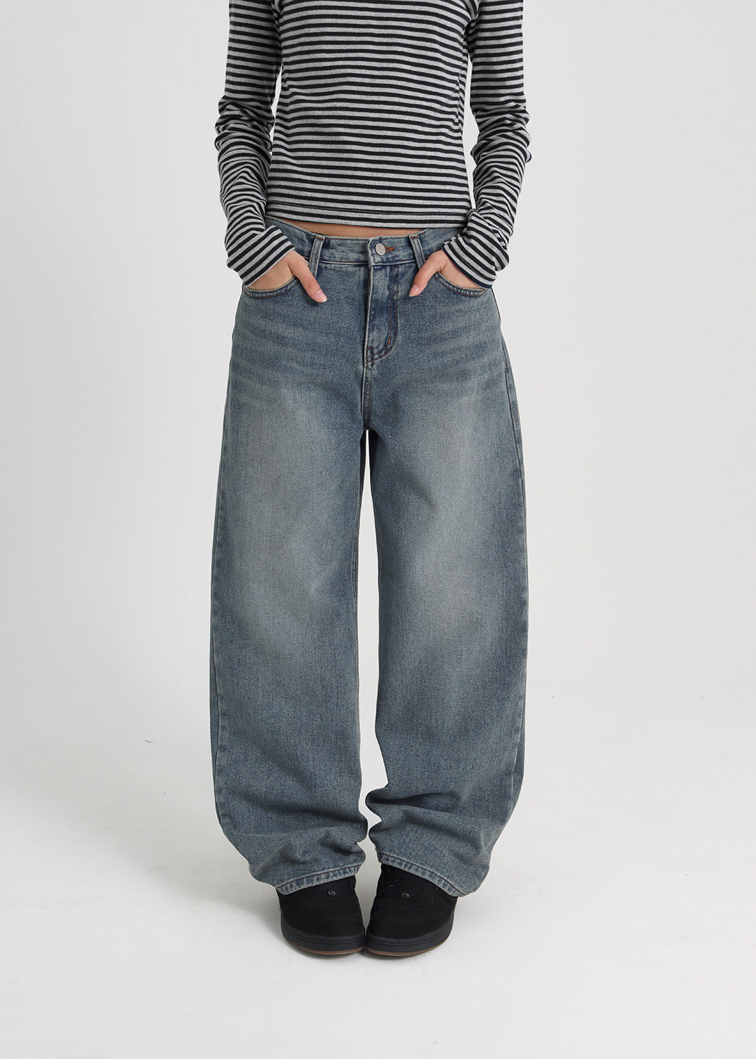STANDARD WIDE JEANS 2