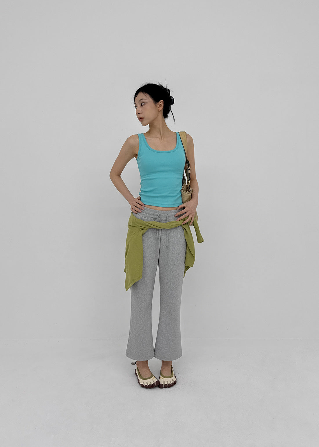 U-NECK RIBBED TANK - 3 COLORS 4