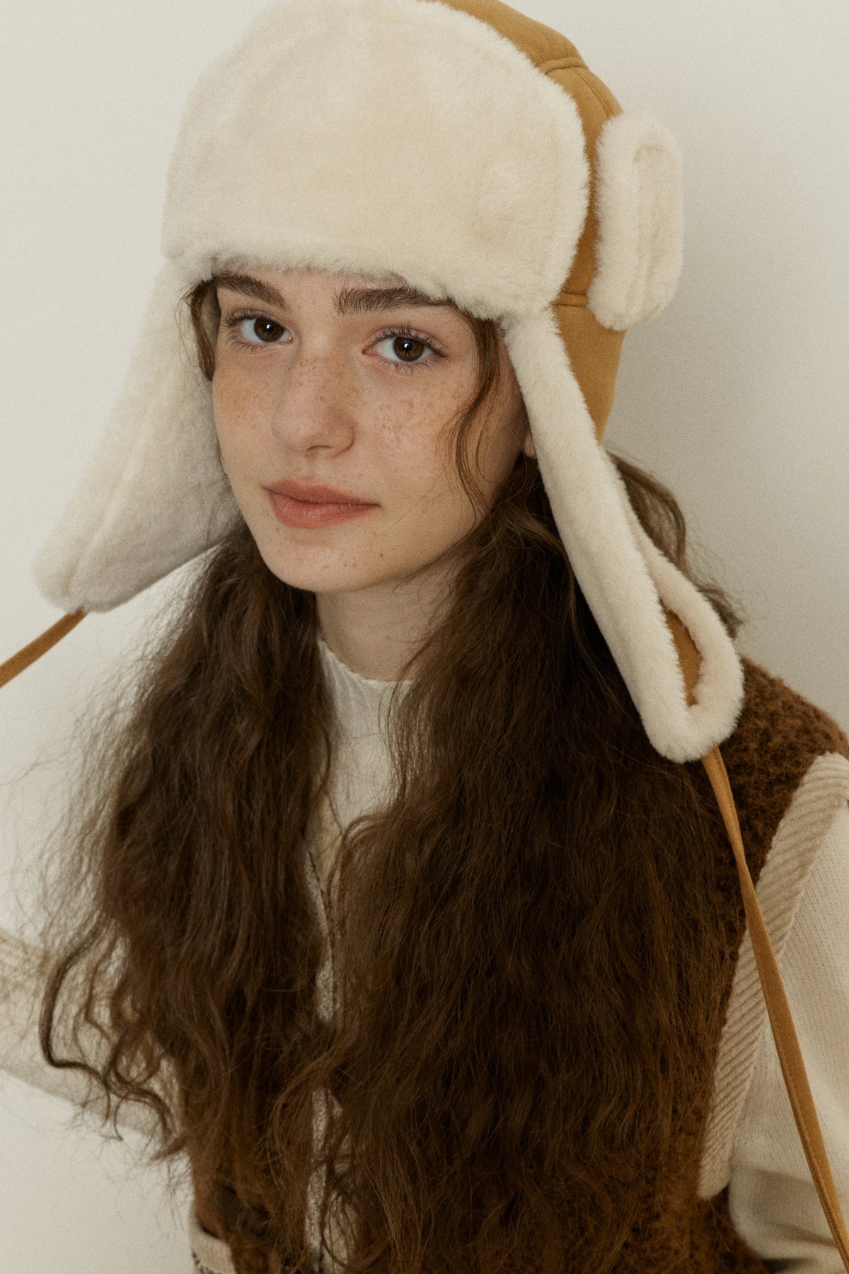 【YOONA同款】 SHEARLING MUSTANG TRAPPER HAT