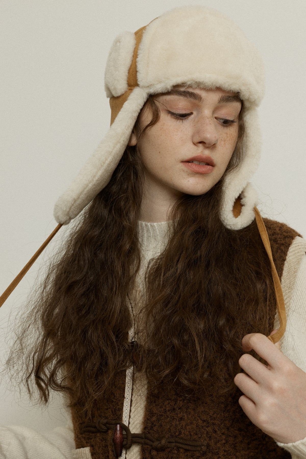 【YOONA同款】 SHEARLING MUSTANG TRAPPER HAT