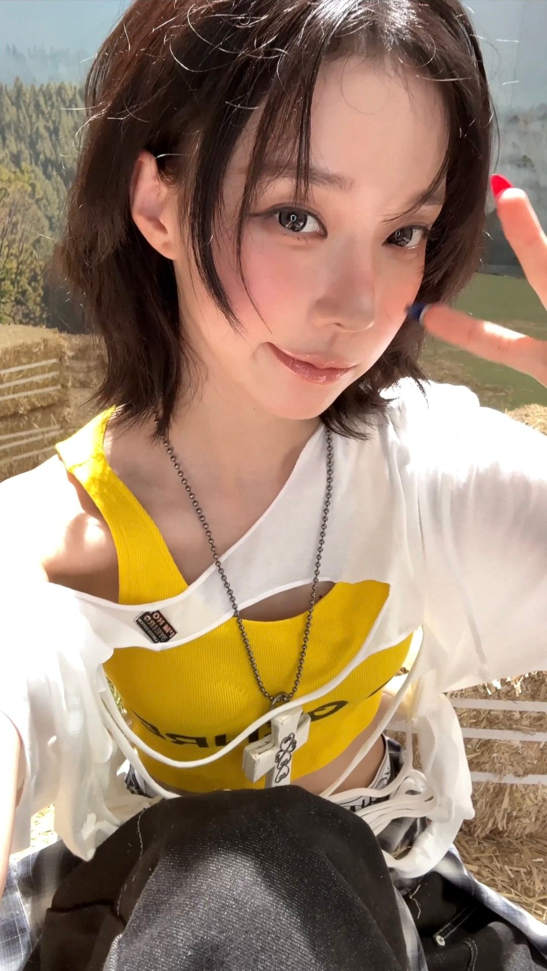 Cross Hair On Strap Wallet White #WINTER同款!