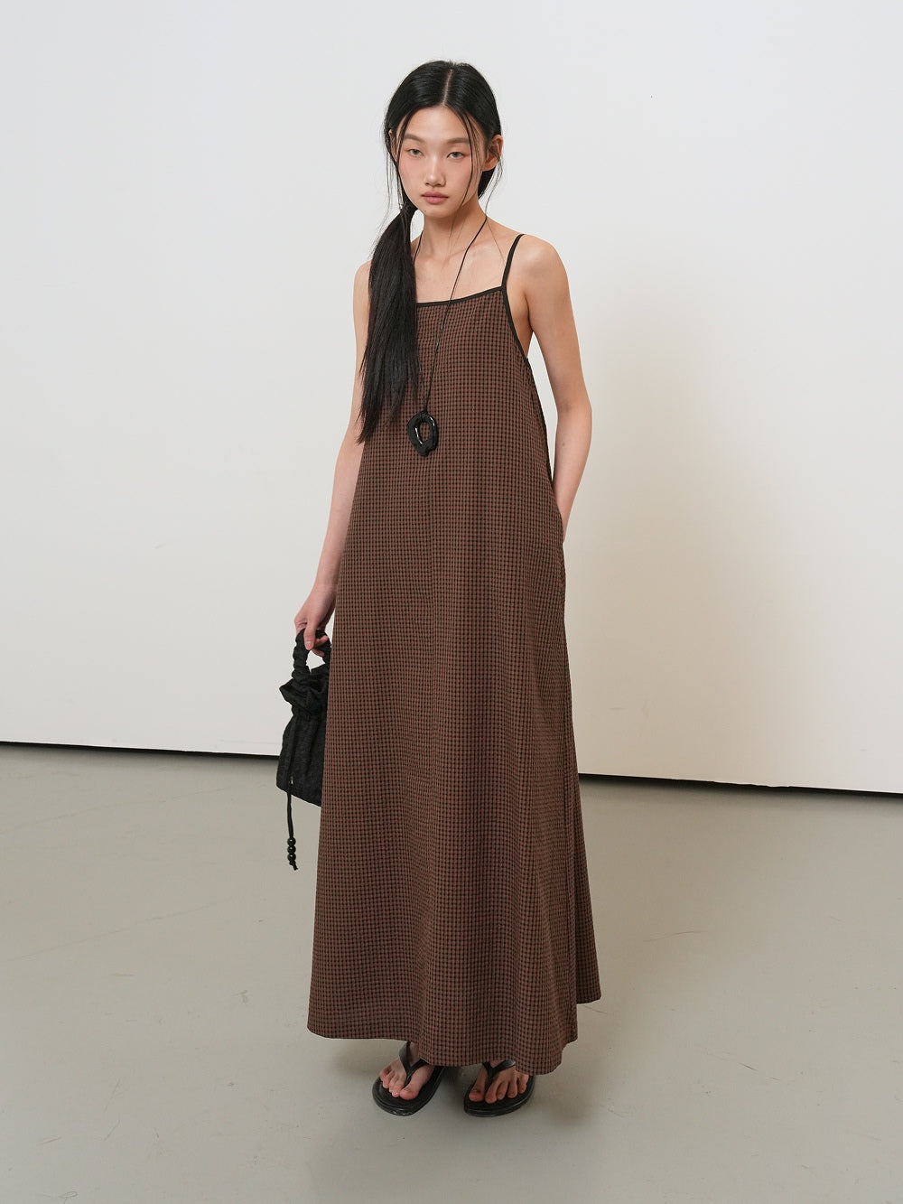 DARK BROWN 1