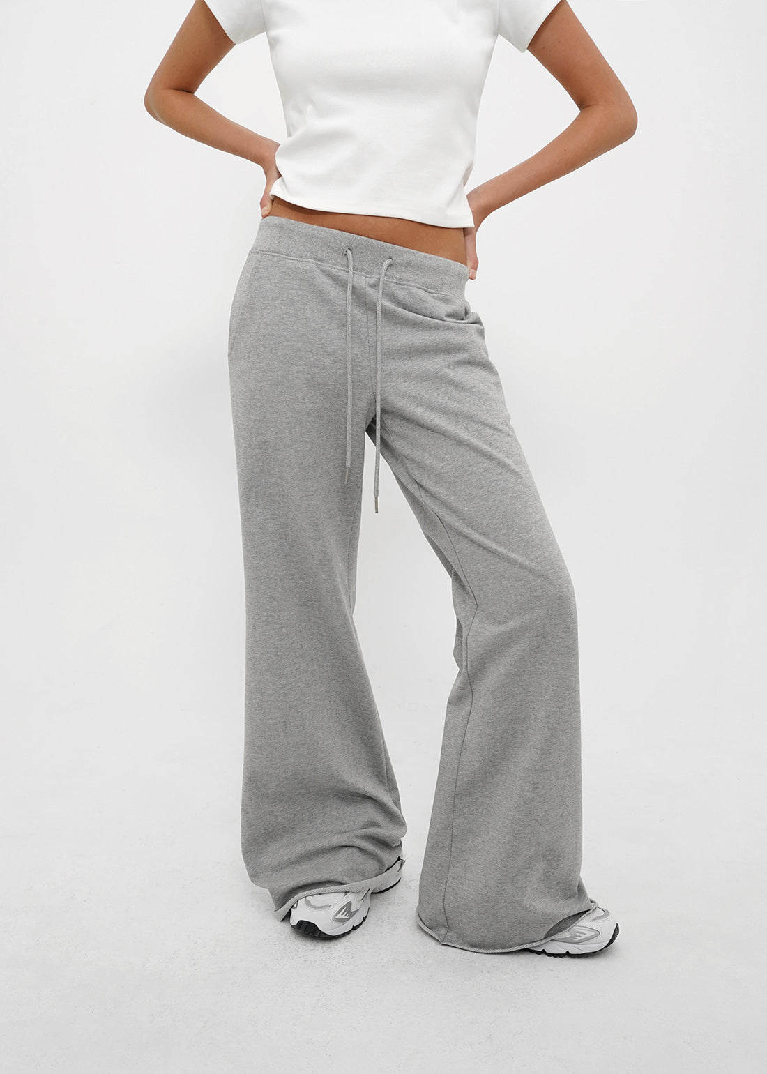 MID SWEAT CUTTING BOOTCUT PANTS - 3 COLORS 6
