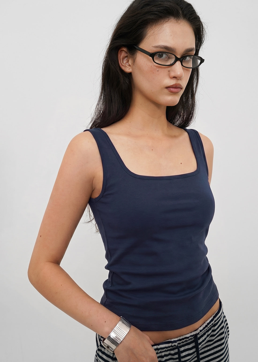 BASIC COTTON SPAN SQUARE NECK TANK 1