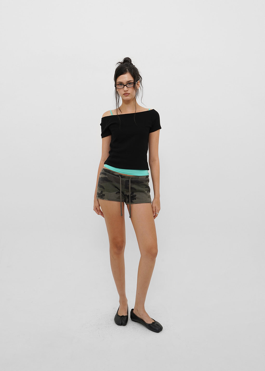 STANDARD SLIM OFF-SHOULDER SHORT SLEEVE TEE 7