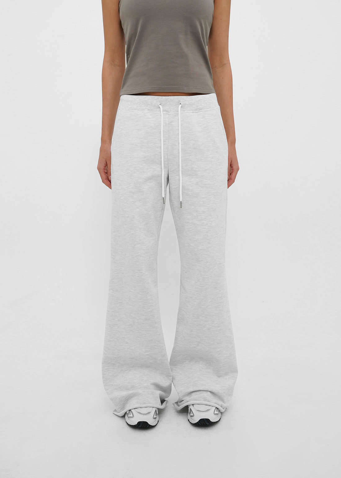 MID SWEAT CUTTING BOOTCUT PANTS - 3 COLORS 2