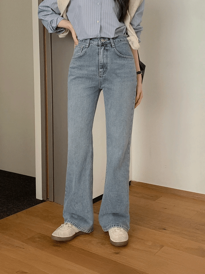 REAL ASH FIRM-FIT SEMI-BOOTCUT DENIM PANTS