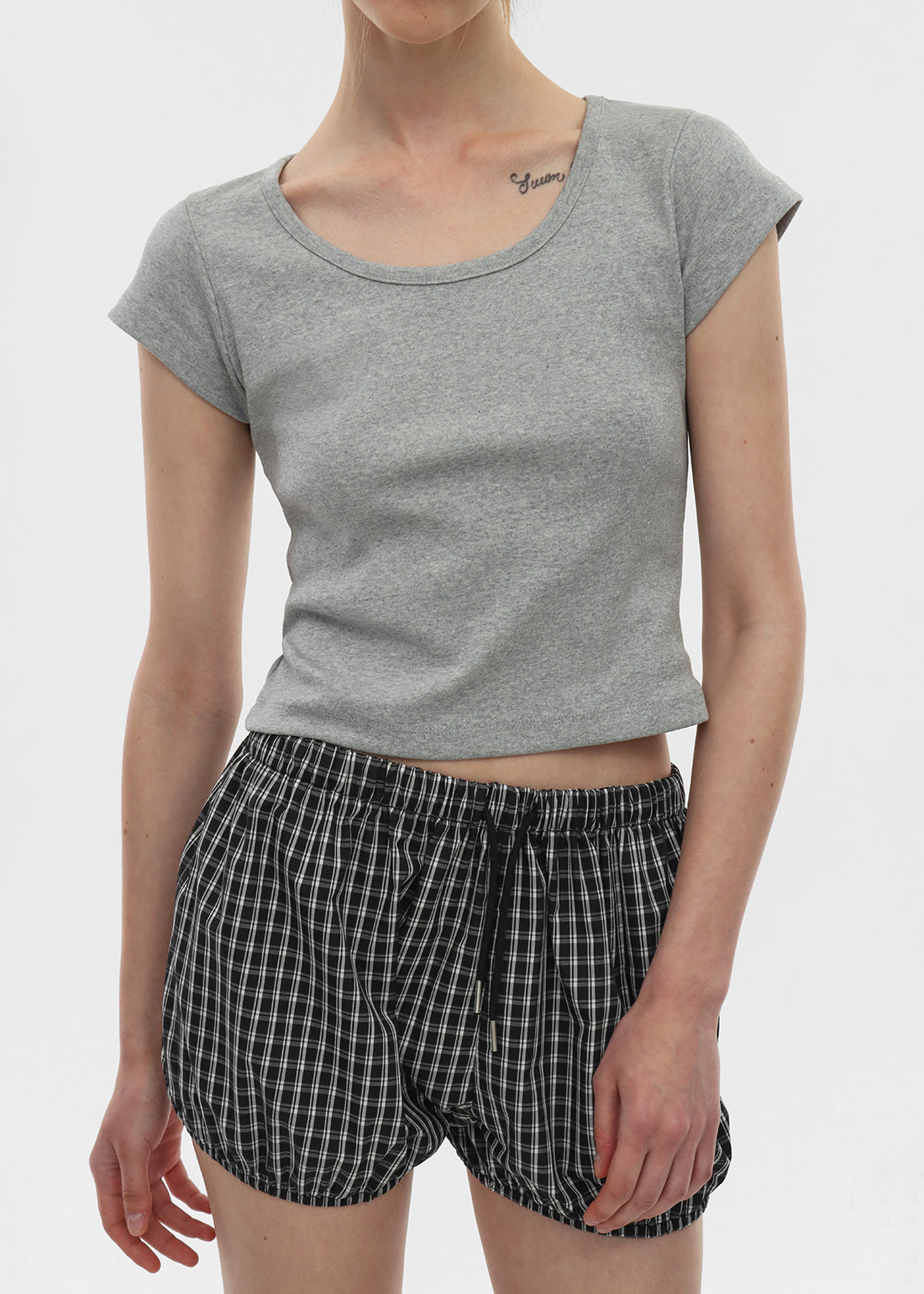 COOL STANDARD U-NECK CROP SHORT SLEEVE TEE 1