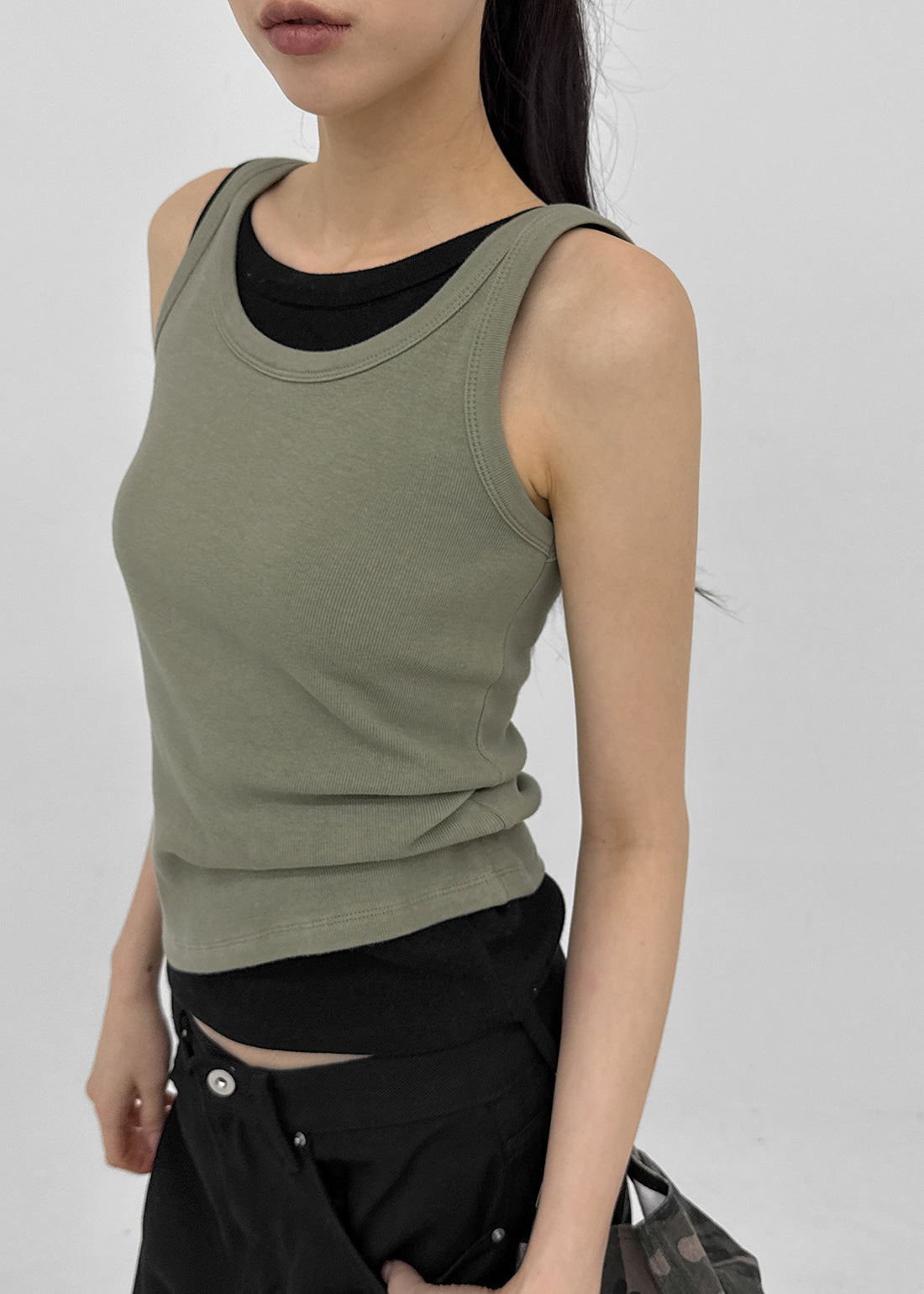 U-NECK RIBBED TANK - 7 COLORS 6