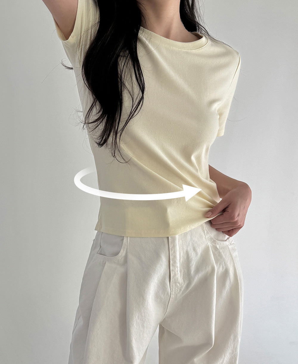 MOISTURE SKIN-FIT TEE additional