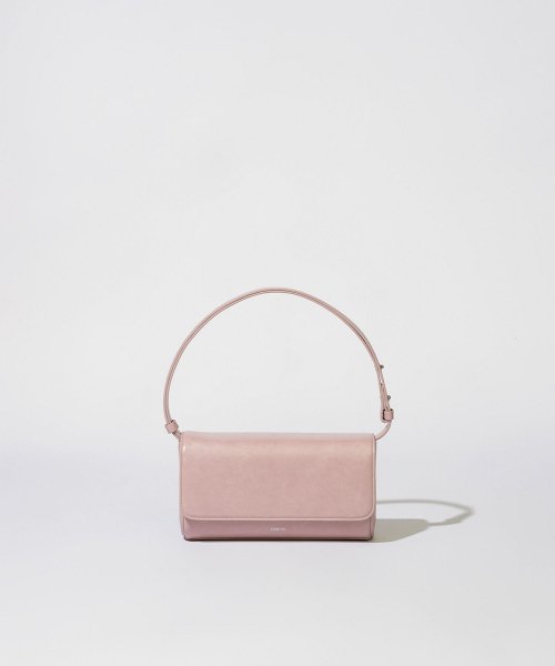BUTTER BAG CLASSIC · BUTTER