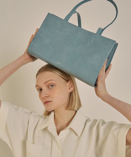 OBLONG BAG · - 3 COLORS BLACK