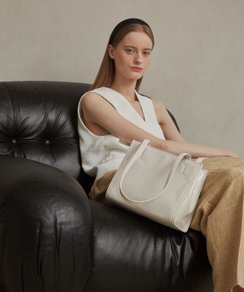 OBLONG BAG MINI · - 4 COLORS BLACK