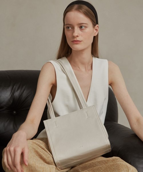 OBLONG BAG MINI - 4 COLORS BLACK