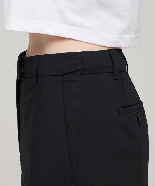 STRAIGHT HIDDEN BANDING SLACKS BLACK