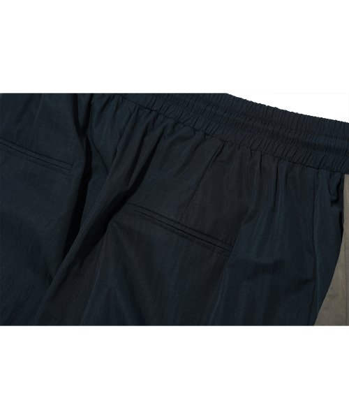 BALLOON PANEL JOGGER PANTS - 2 COLORS GREEN