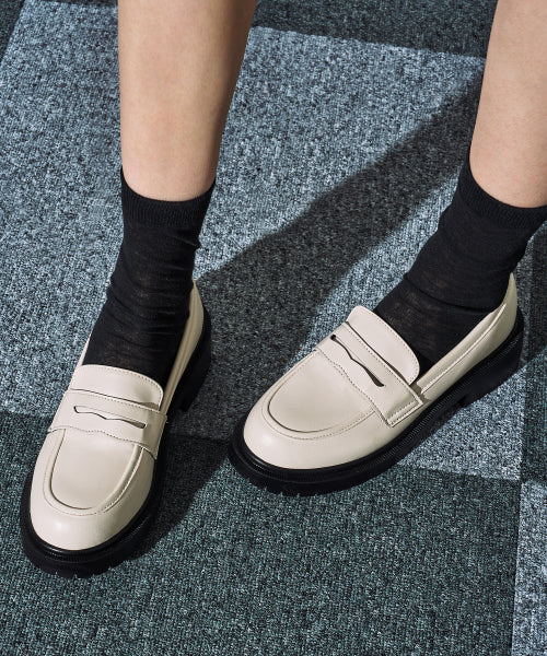 ROUND TOE CHUNKY IVORY