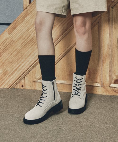 LACE-UP WALKER BOOTS RONI WHITE