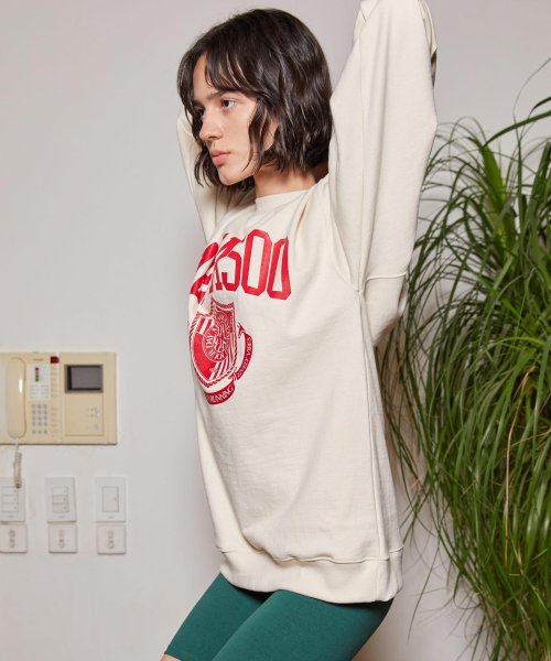 UNISEX CLASSIC EMBLEM SWEATSHIRT - 5 COLORS IVORY