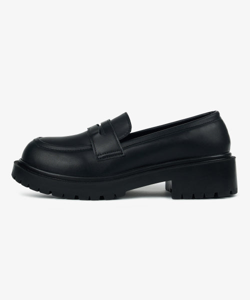 ROUND TOE CHUNKY BLACK