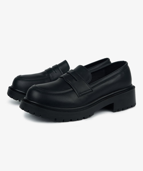 ROUND TOE CHUNKY BLACK