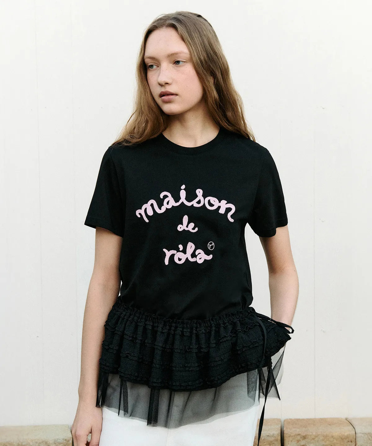 MAISON DE ROLA EMBROIDERY T-SHIRT BLACK