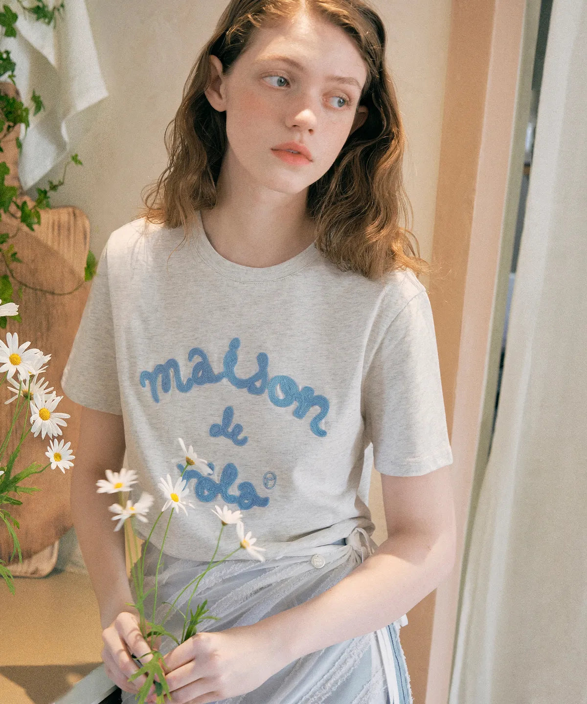 MAISON DE ROLA EMBROIDERY T-SHIRT MELANGE GRAY
