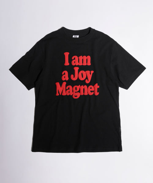 I AM A JOY MAGNET TEE - 2 COLORS BLACK