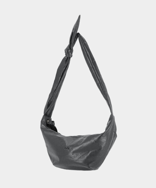 ZINIA CROISSANT CROSSBODY BAG - 2 COLORS BLACK