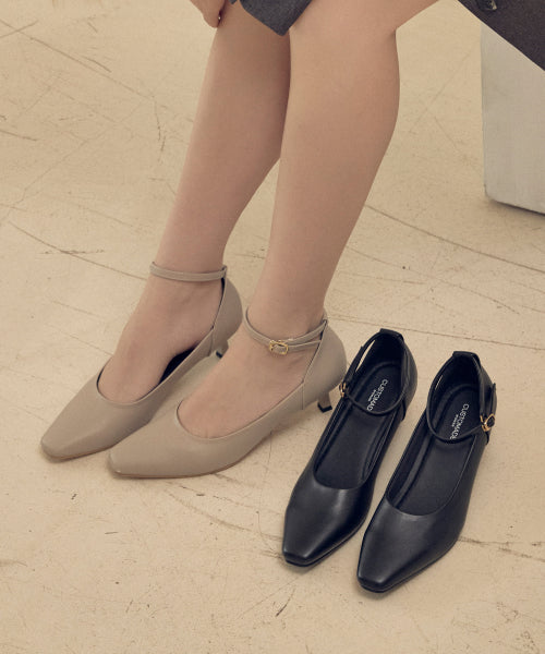 STRAP PUMPS HEEL BLACK