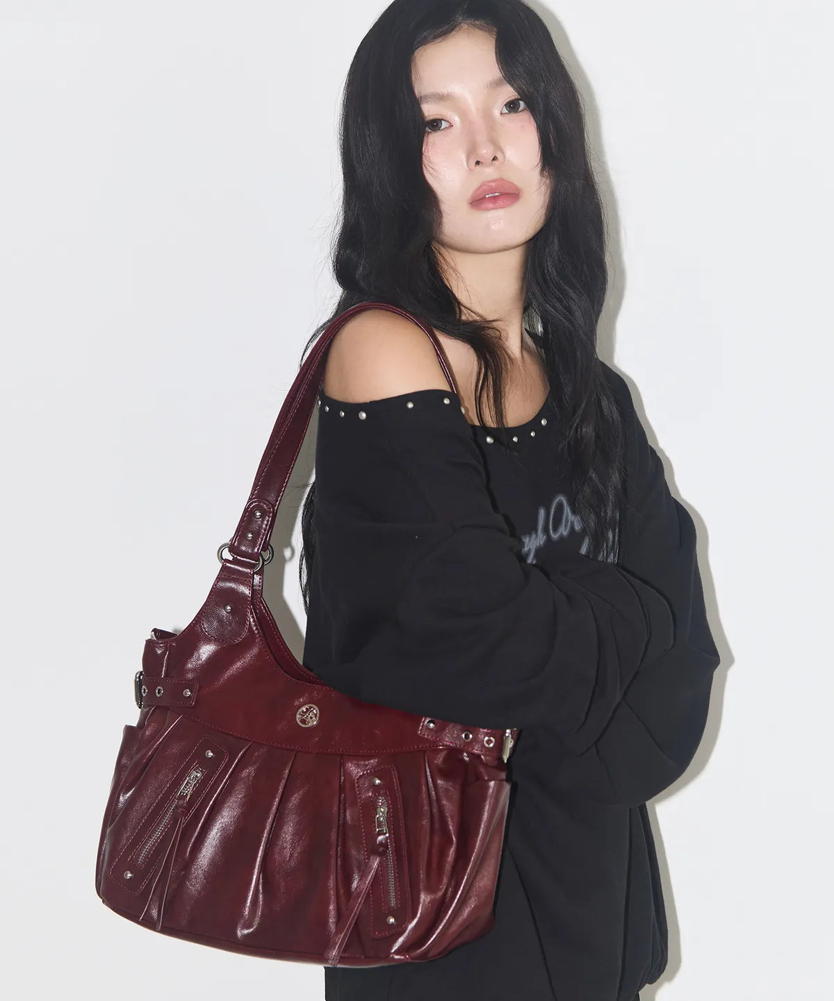 AMBER BUCKLE SHOULDER BAG BURGUNDY