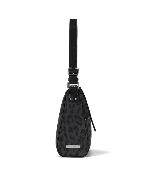 BASH BAG SAND STONE - 2 COLORS BLACK