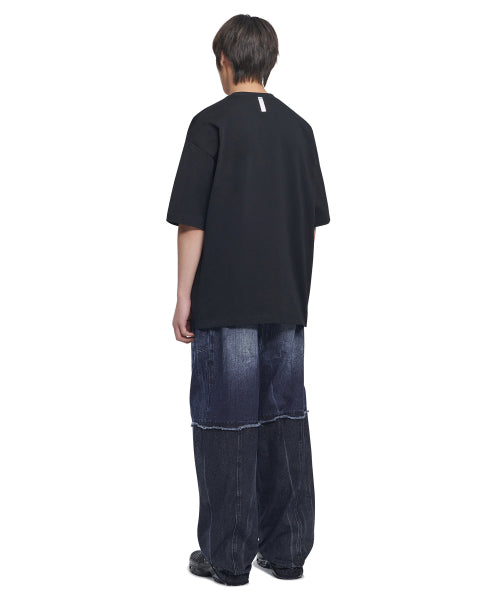 ARCHED TEXT T-SHIRT - BLACK - 2 COLORS