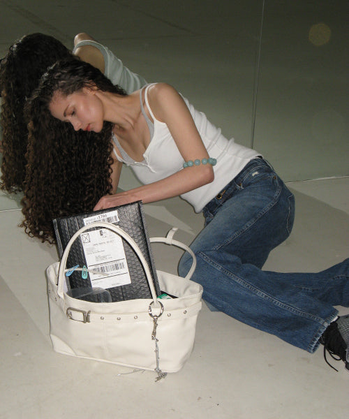 BELTED BOAT BAG (OYSTER) AS SHOWN