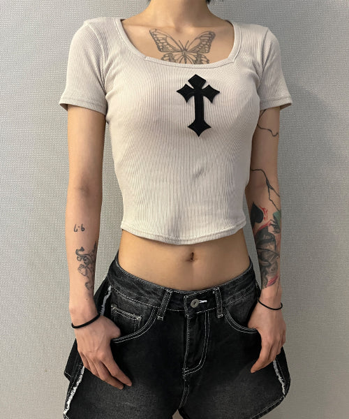 CROSS SQUARE NECK T-SHIRT - 8 COLORS BEIGE