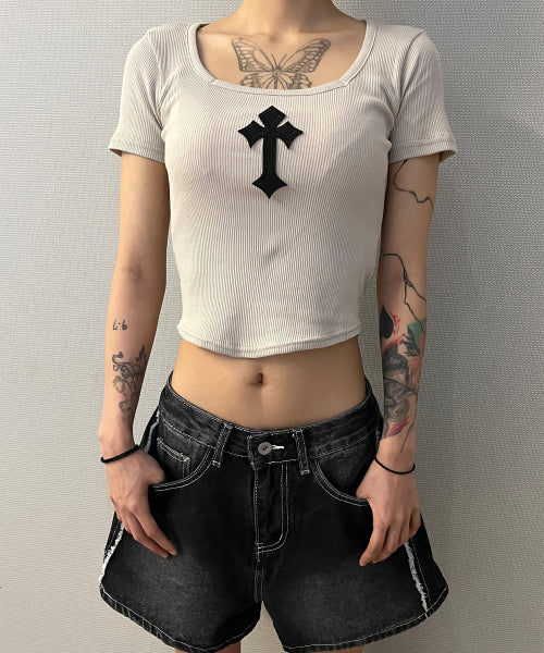 CROSS SQUARE NECK T-SHIRT - 8 COLORS BEIGE