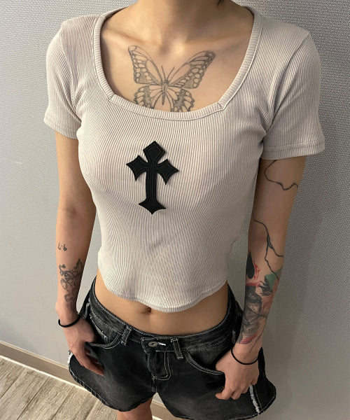 CROSS SQUARE NECK T-SHIRT - 8 COLORS BEIGE