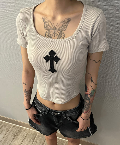 CROSS SQUARE NECK T-SHIRT - 8 COLORS BEIGE