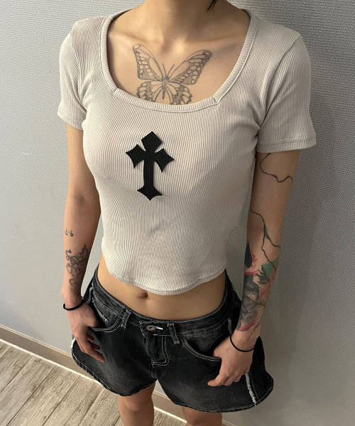 CROSS SQUARE NECK T-SHIRT - 8 COLORS BEIGE