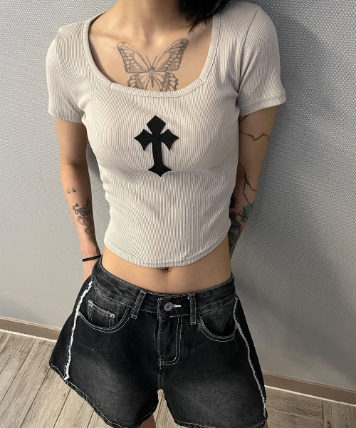 CROSS SQUARE NECK T-SHIRT - 8 COLORS BEIGE