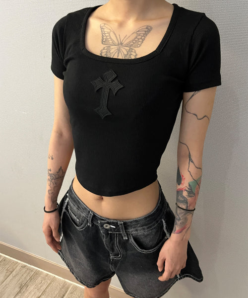 CROSS SQUARE NECK T-SHIRT - 8 COLORS BLACK