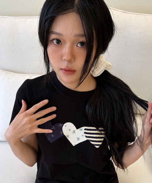 HEART PATCH COTTON T-SHIRT - 2 COLORS BLACK