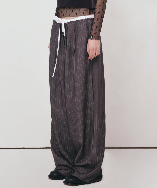 STRIPE LAYERED PINTUCK SLACKS #徐睿知同款! - 2 COLORS CHARCOAL