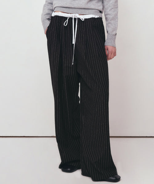 STRIPE LAYERED PINTUCK SLACKS #徐睿知同款! - 2 COLORS BLACK