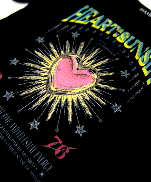 GRAPHIC T-SHIRT - 3 COLORS BLACK
