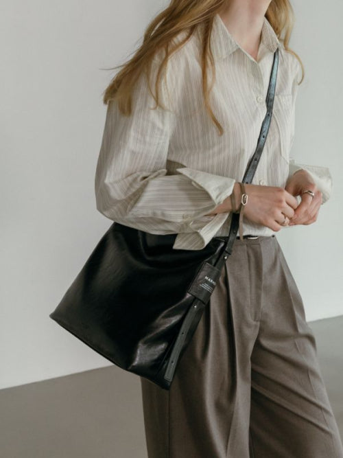 NIA SHOULDER BAG AS SHOWN